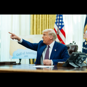  Donald J.Trump 