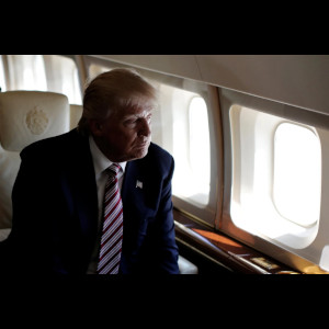  Donald J.Trump 